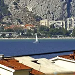 Nemira 4652c Apartman