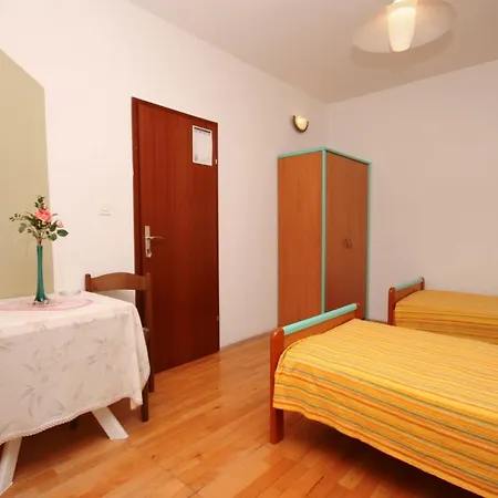 Nemira 4652c